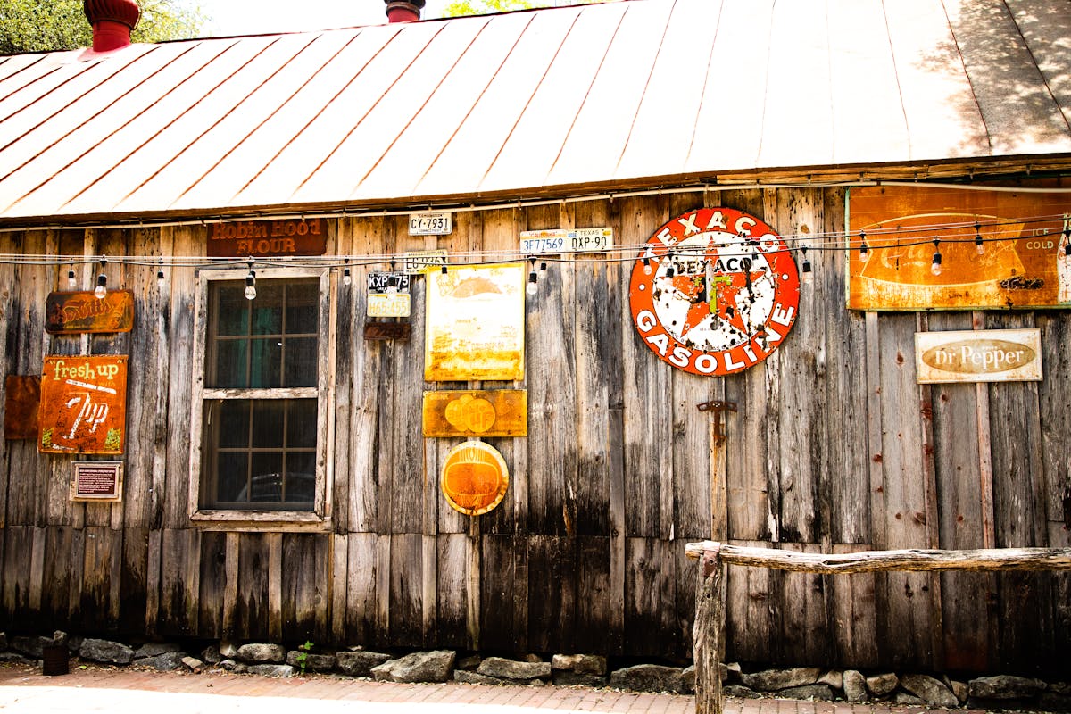 Discover the Best States Near Texas to Visit Land of Enchantment's Artistic Soul and Ancient History