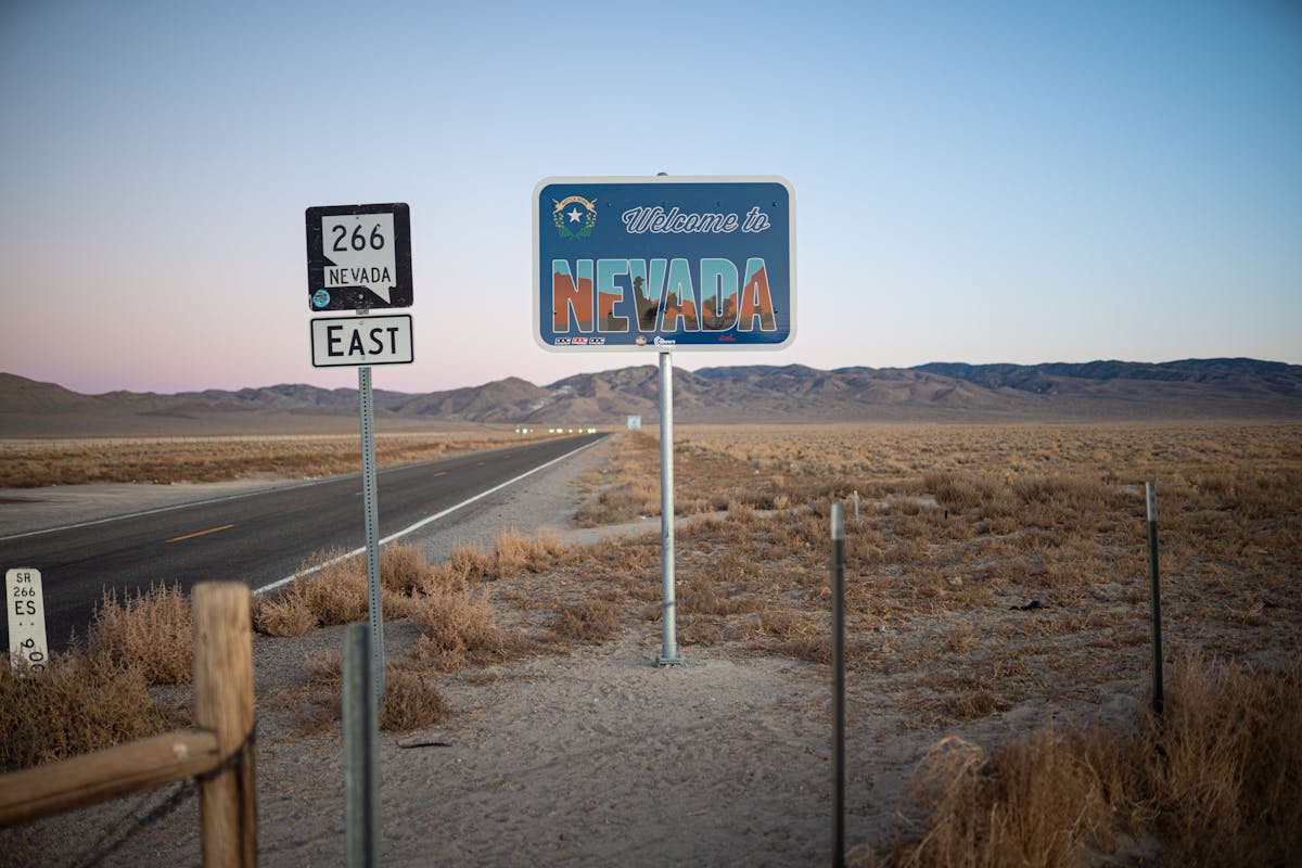 What Defines the climate in las vegas nevada