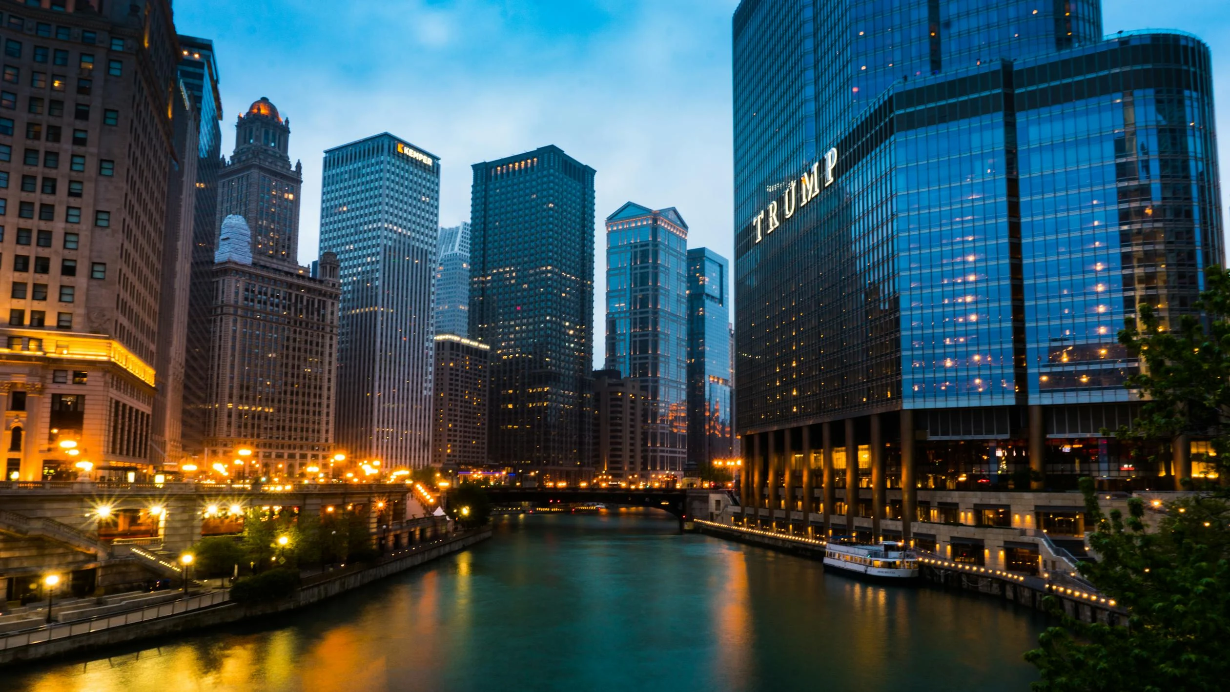 Your Ultimate Guide to Fun Vacations Take Alone in the USA Your Epic Texas to Michigan Road Trip Awaits