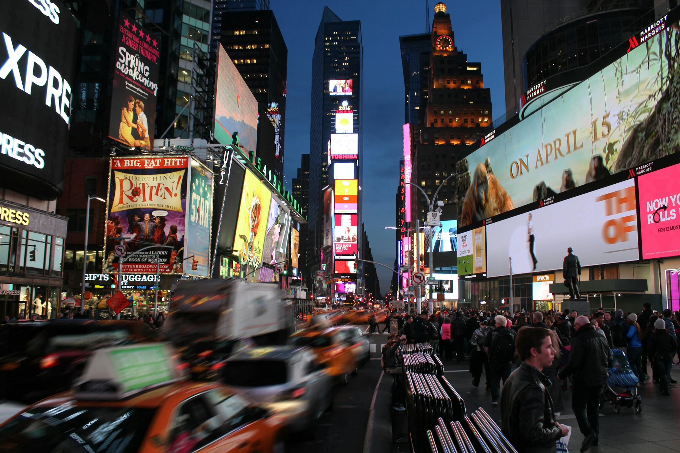 Your Ultimate Guide - Where to Go in NYC at Night