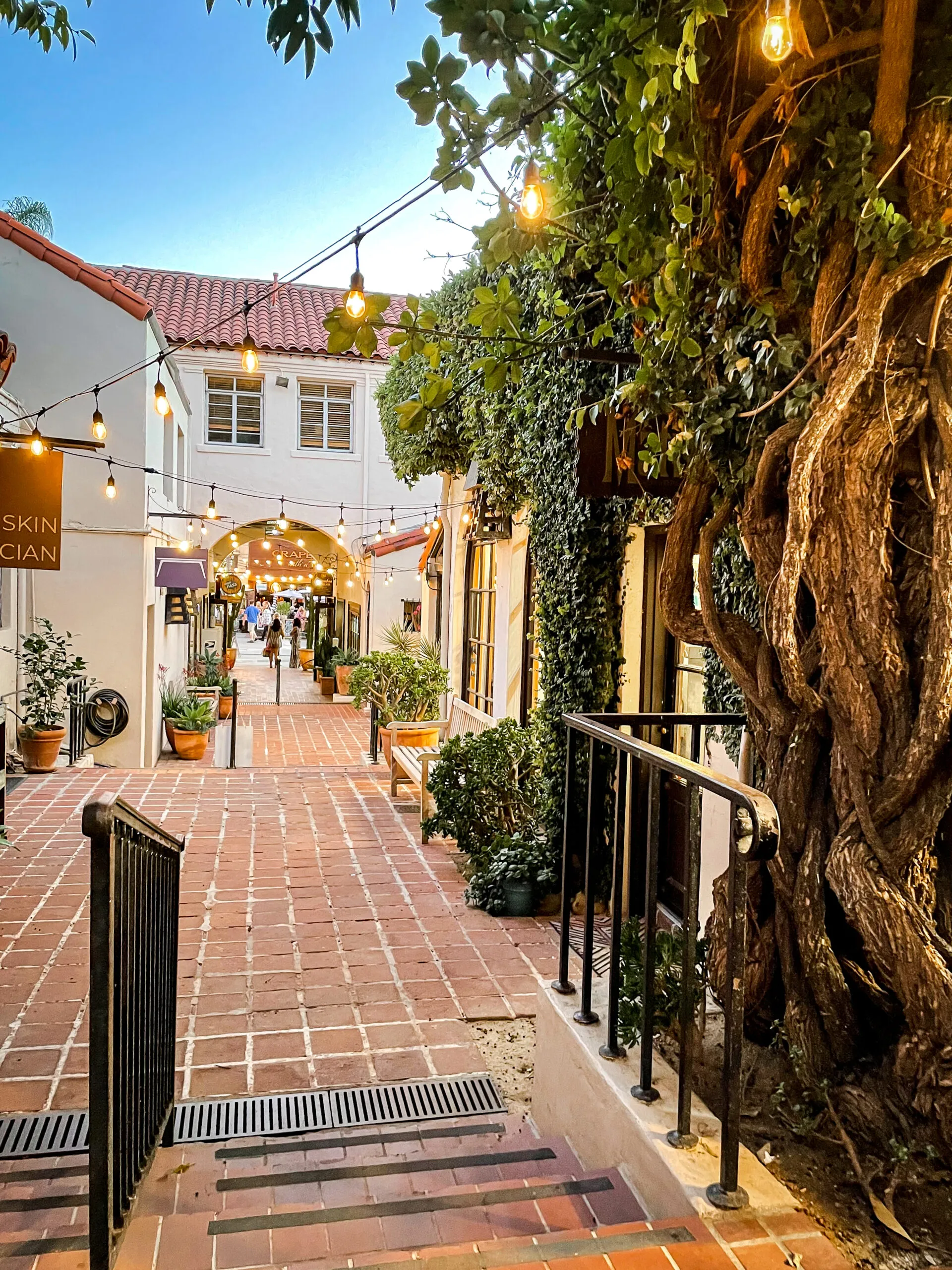 Beach scene in Ventura, California, a laid-back coastal day trip getaway