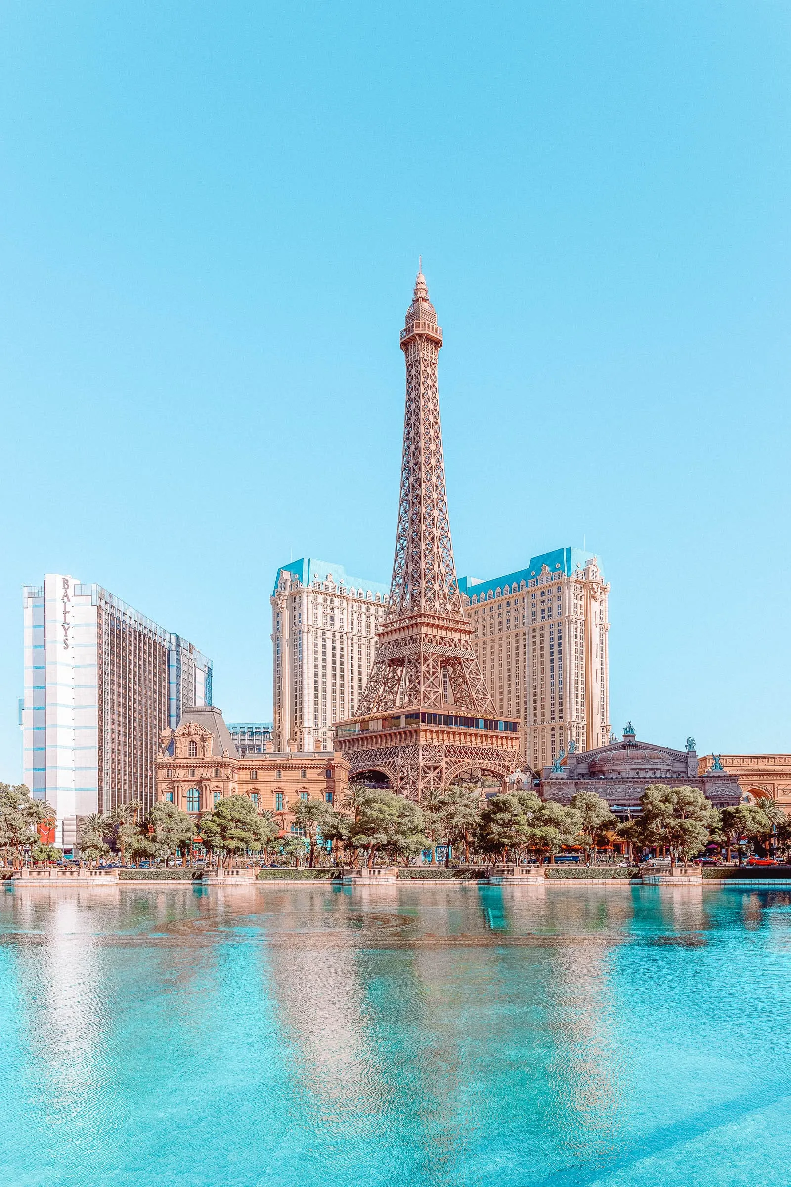 Exploring Cities In Las Vegas - Uncovering Nearby Wonders 2025 Busy atmosphere on a Las Vegas casino floor with people gambling