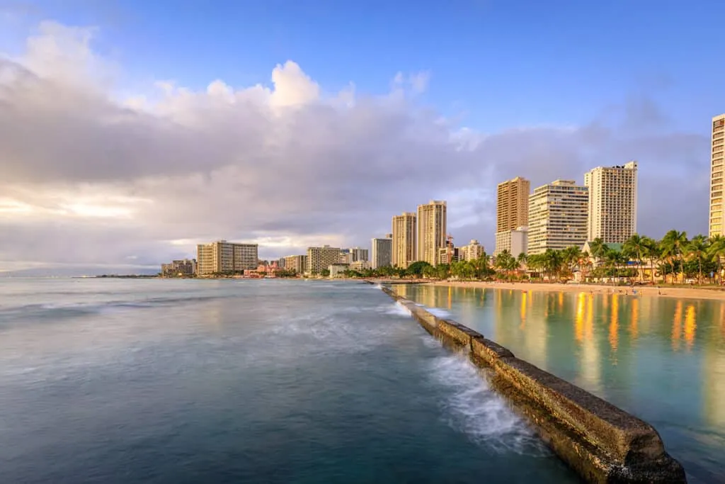 Calm waters at Kuhio Beach, like a swimming pool and ideal where to go in Waikiki with family