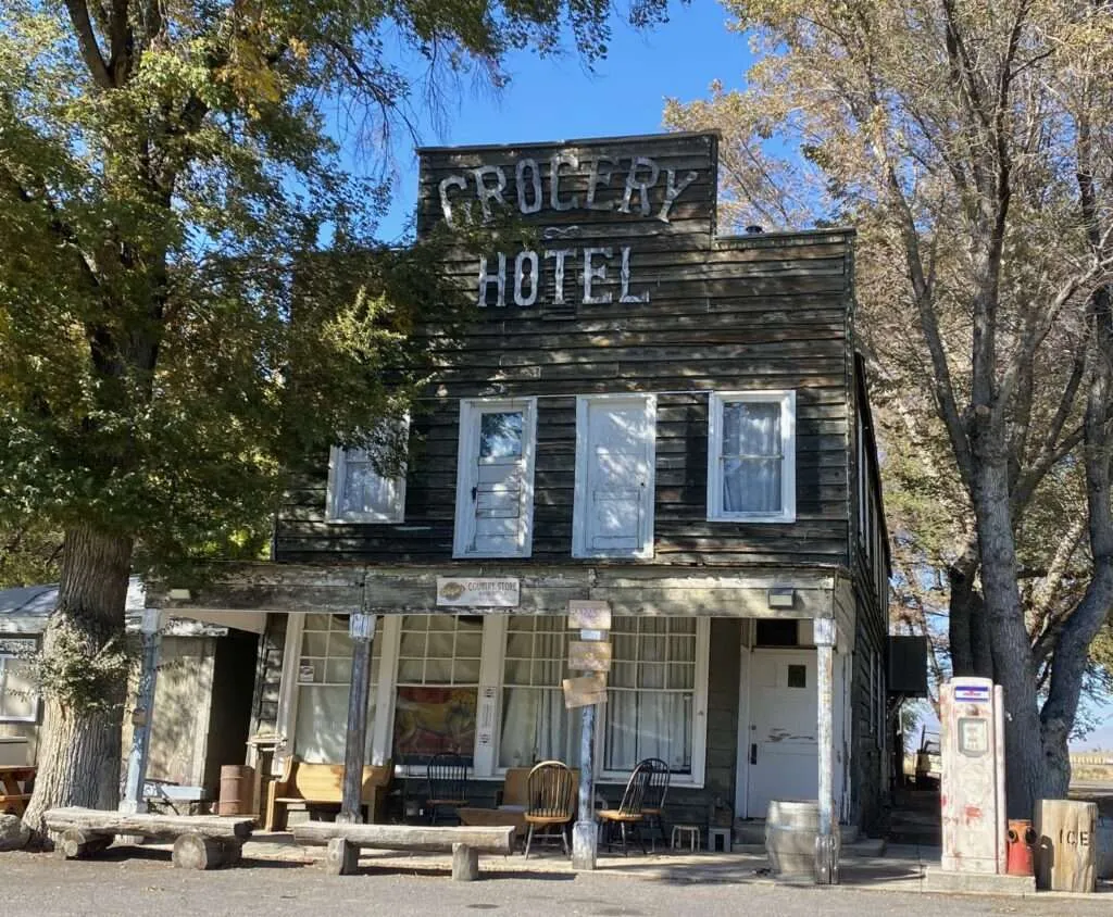 Doyle, California town sign