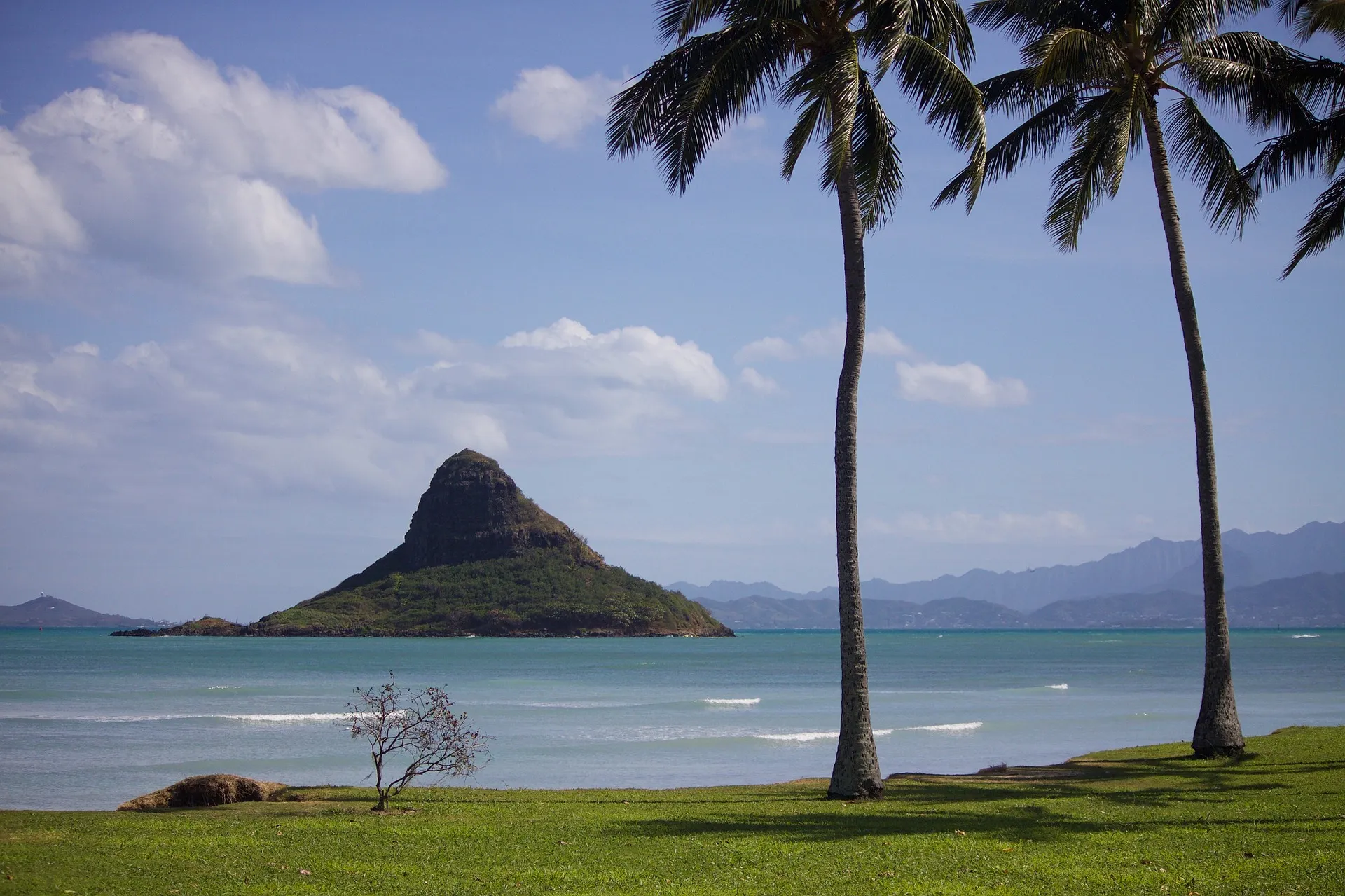 Driving along the scenic coastline of Oahu, exploring outside Honolulu
