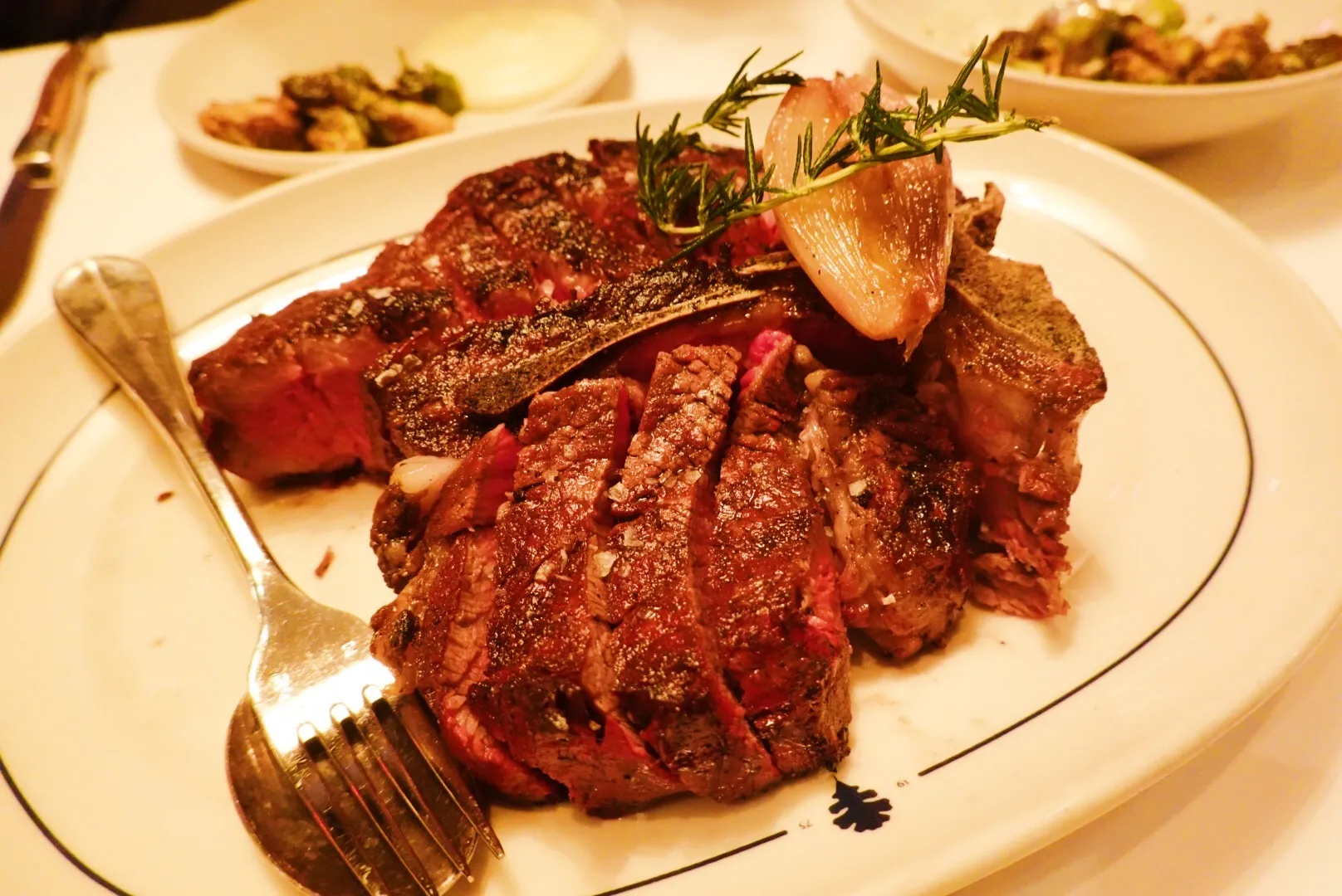 Elegant dining setting at Jeffrey's steakhouse in Austin