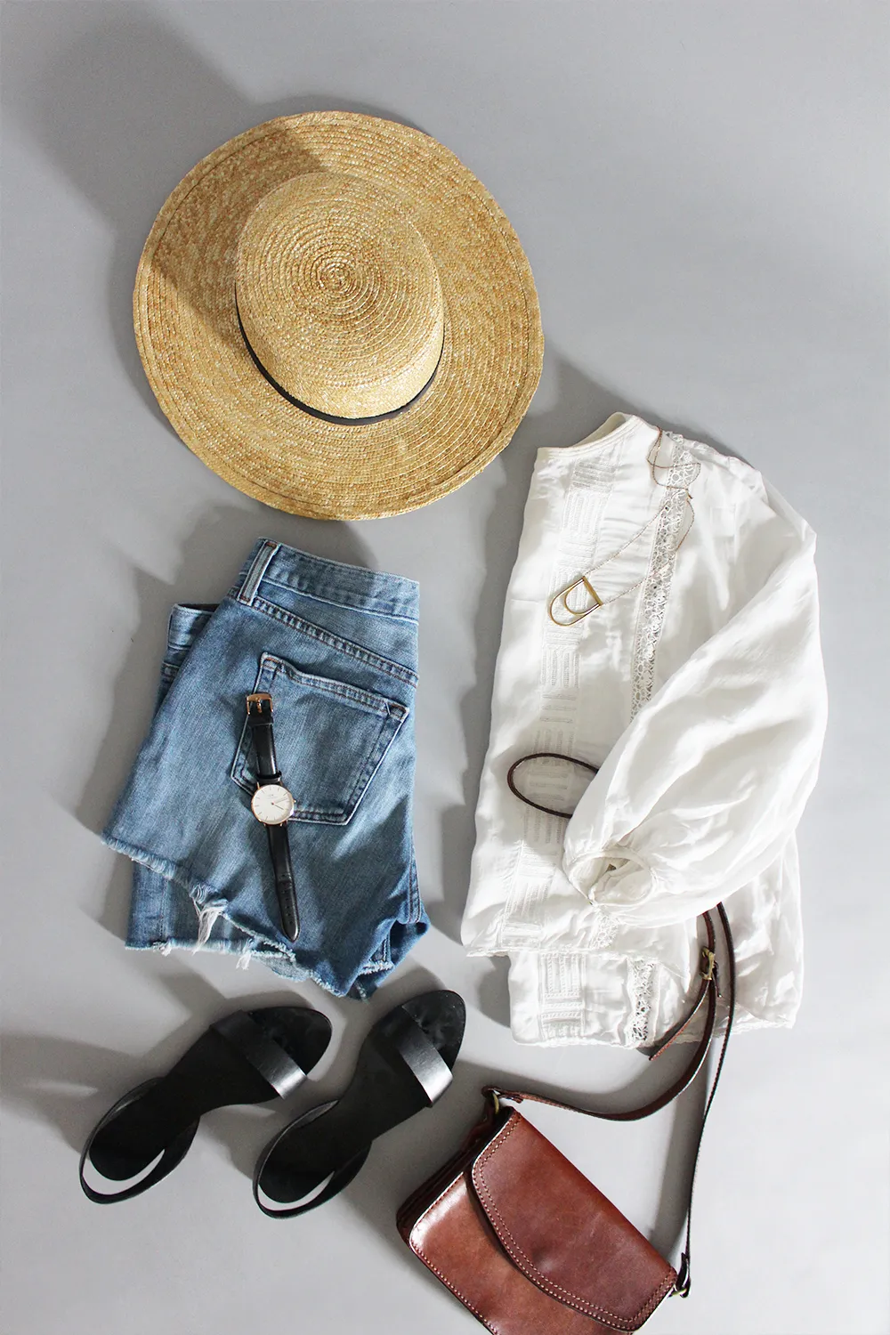 Evening travel outfit with black pants and top