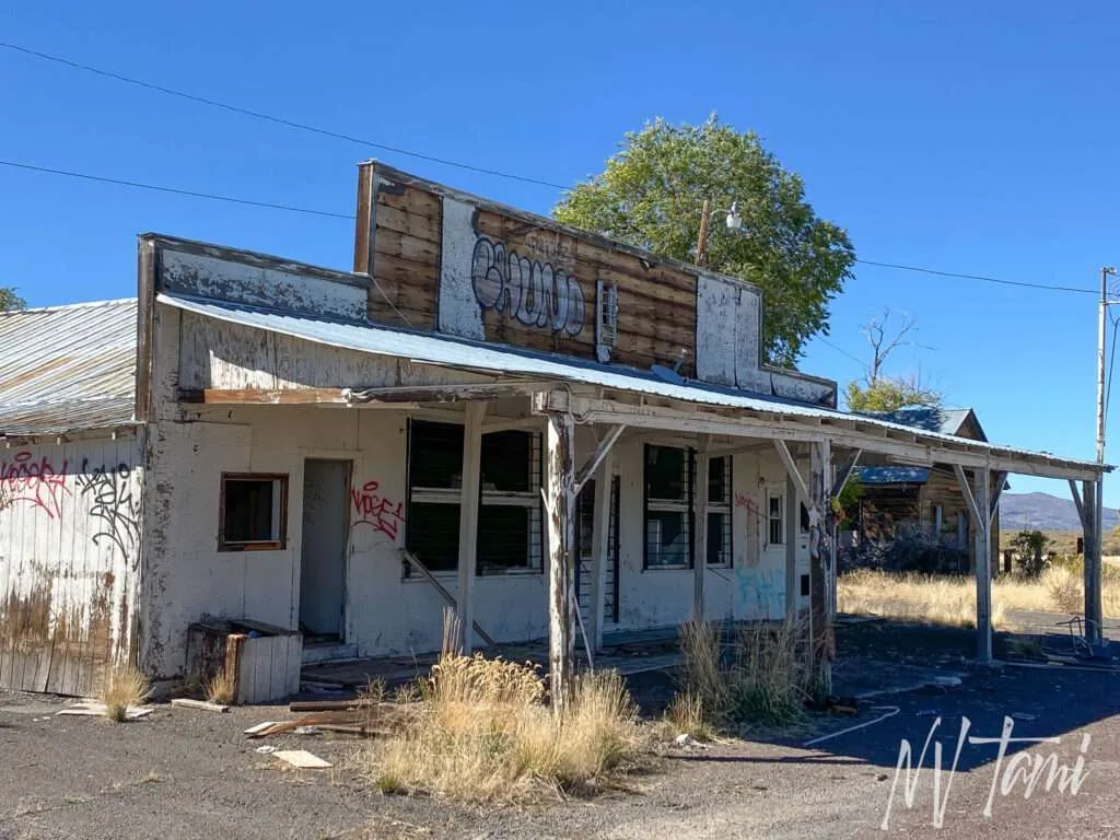 Exterior of another abandoned building in Termo