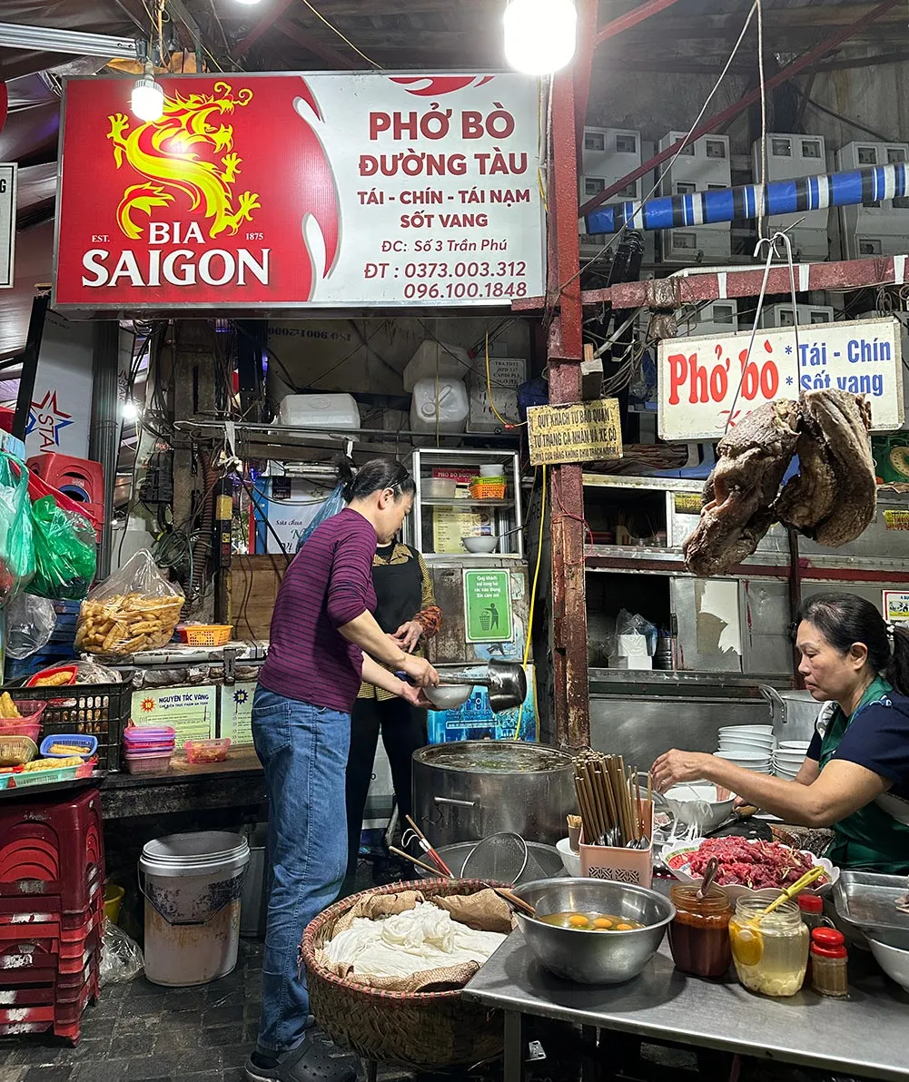 Hanoi Pho Bo Doung Tau Workers