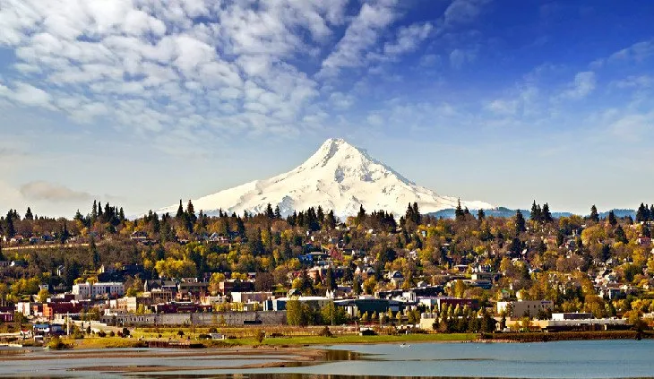 Hood River with the Columbia River and surrounding hills, showcasing its natural beauty