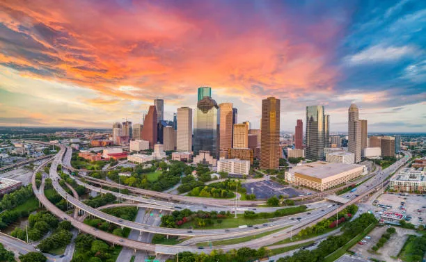 Houston city skyline, a diverse urban escape for honeymooners