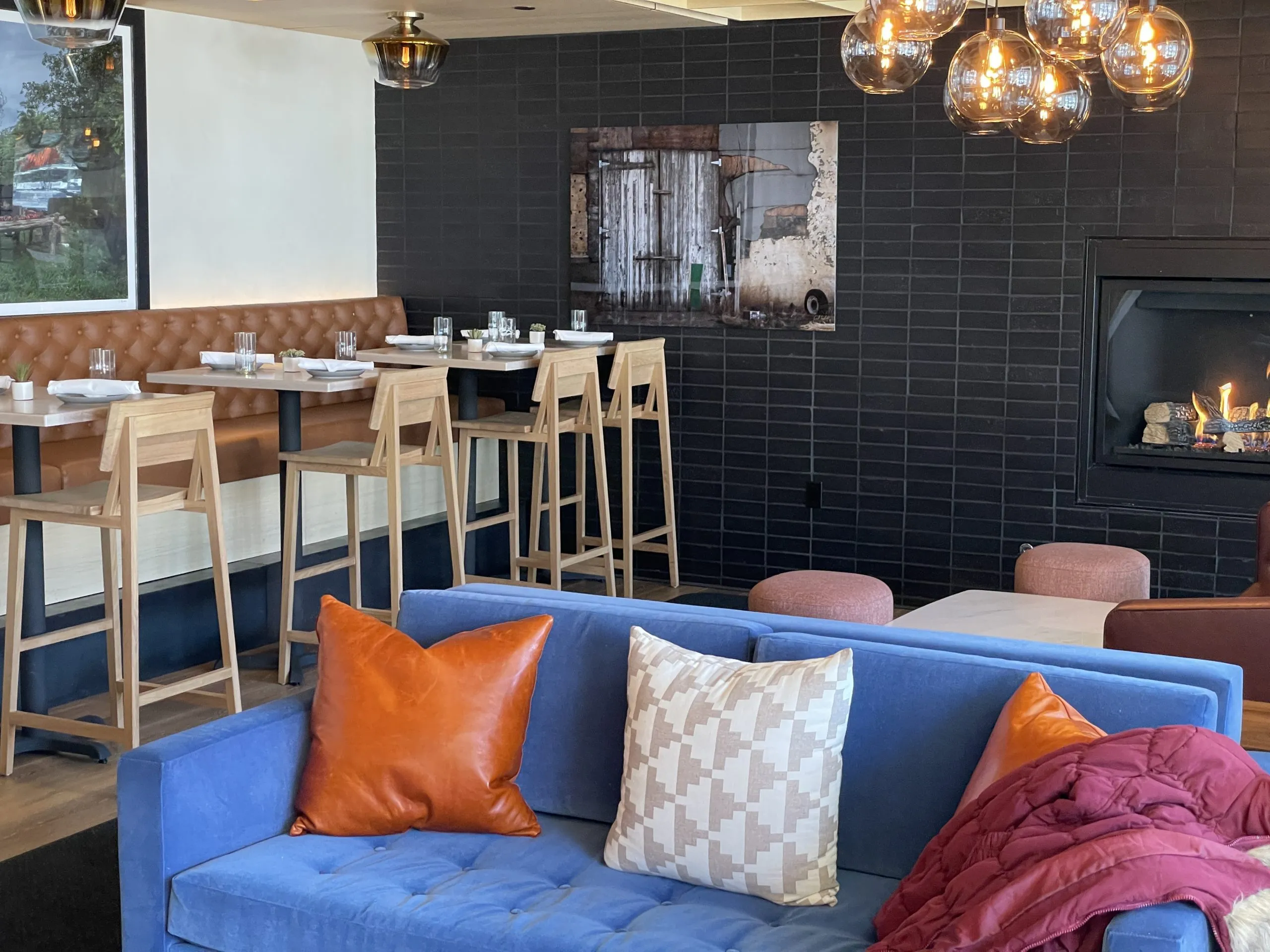 Interior dining area of Aurum Food &amp; Wine