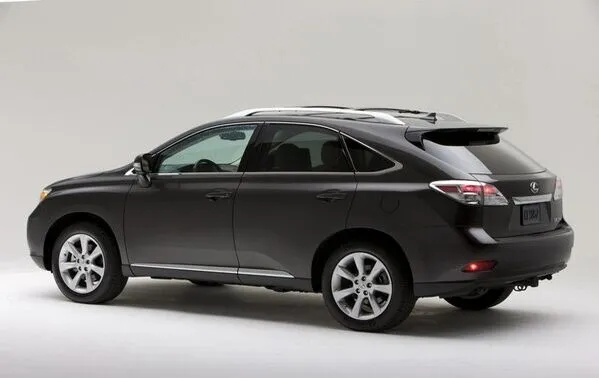 Lexus RX350, ideal vehicle for traverse city wine tours for 2-3 guests