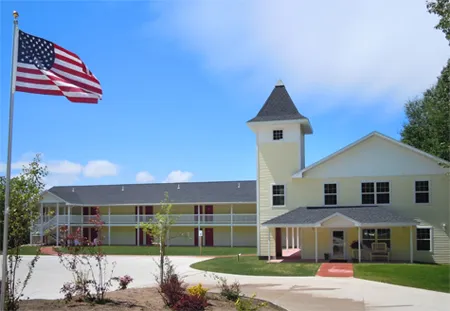 michigan beach lodging near Munising bay