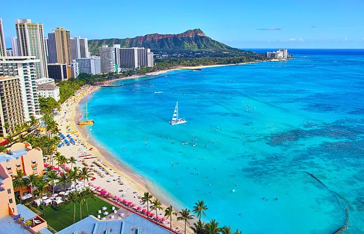 Panoramic view of Waikiki Beach, a must-do for sightseeing Honolulu visitors.