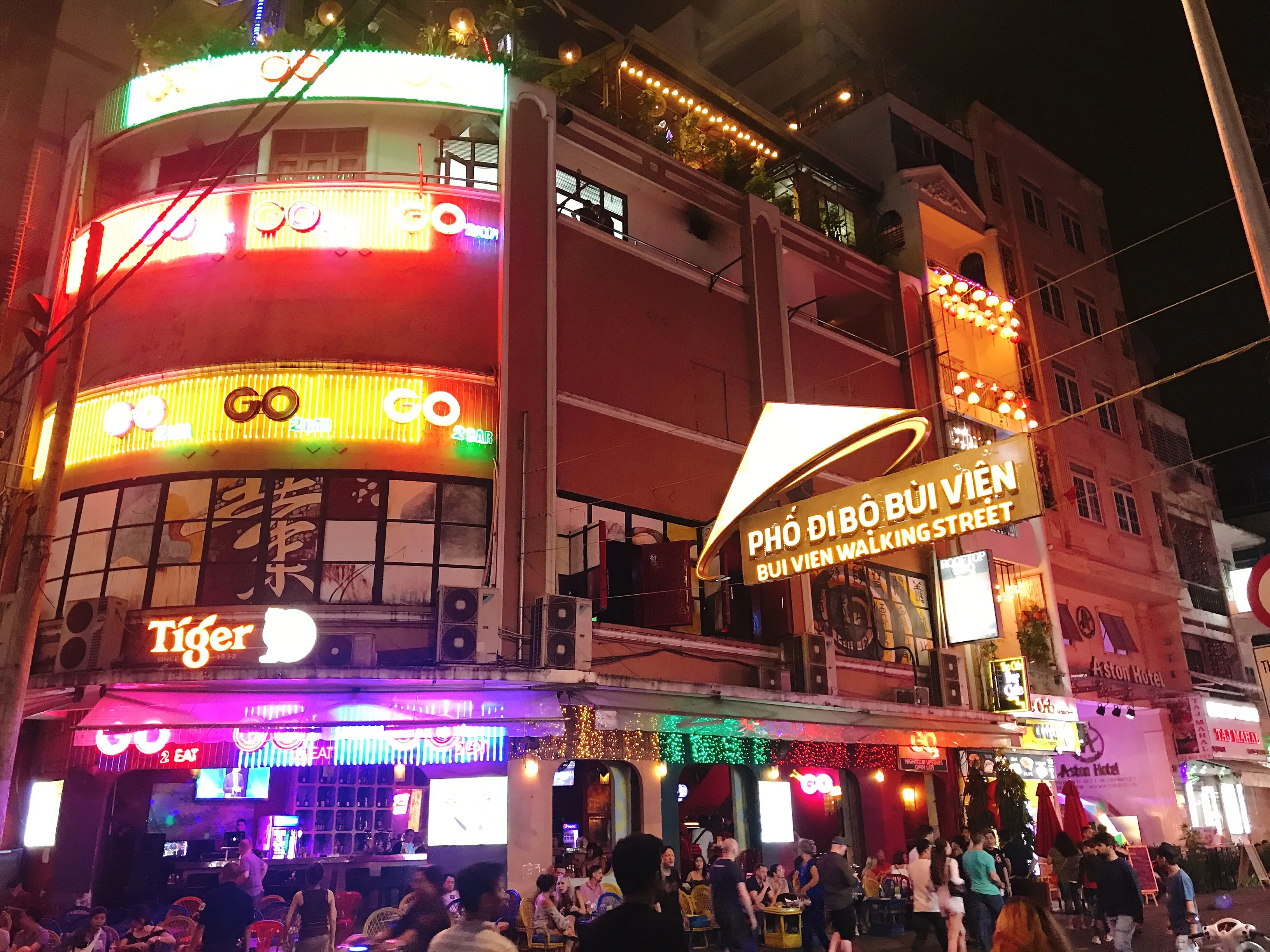 Pho Bui Vien in Saigon- arrival in Ho Chi Minh