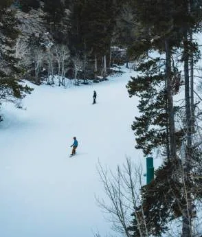 Snowboarder on a slope at Hogadon Basin Ski Area near Casper Wy