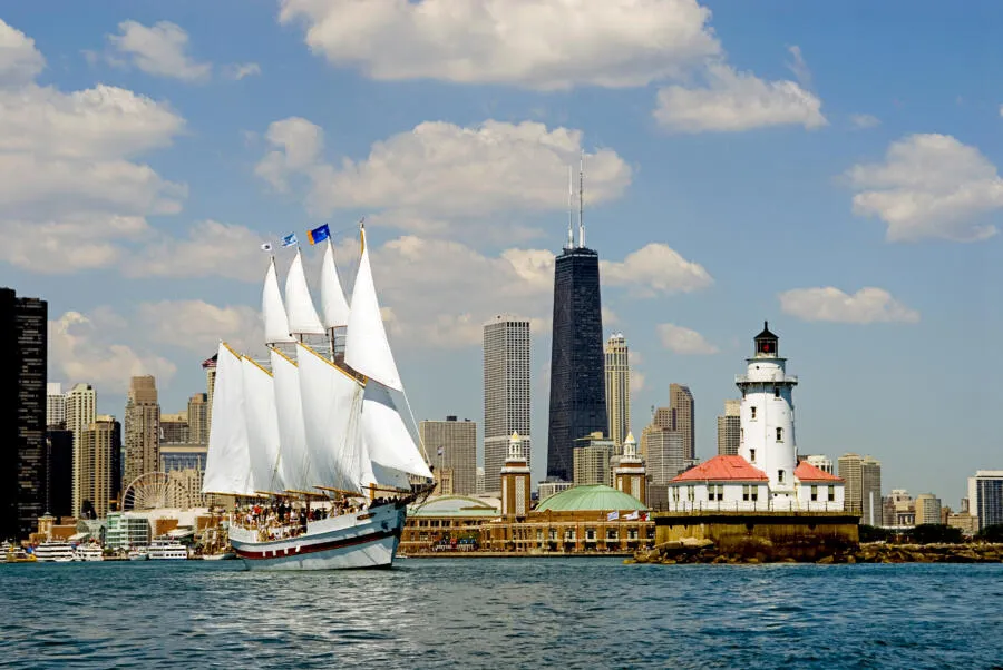 Discover the Best Chicago Lake Michigan Tour Experiences