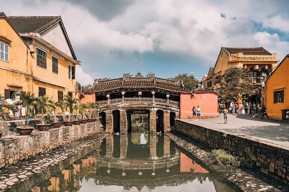 tbbteam southeast asia vietnam hoian hoi an bridge