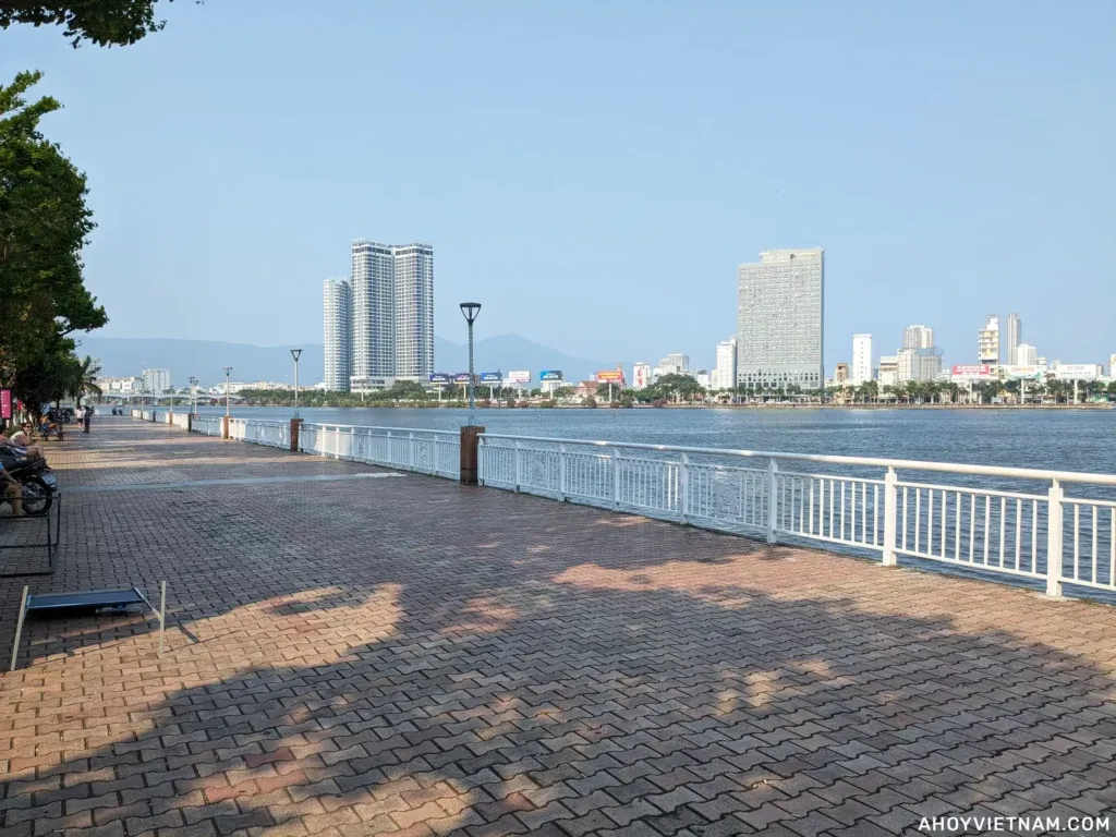 The riverfront walking path along the Han River on Bach Dang Street in Da Nang.
