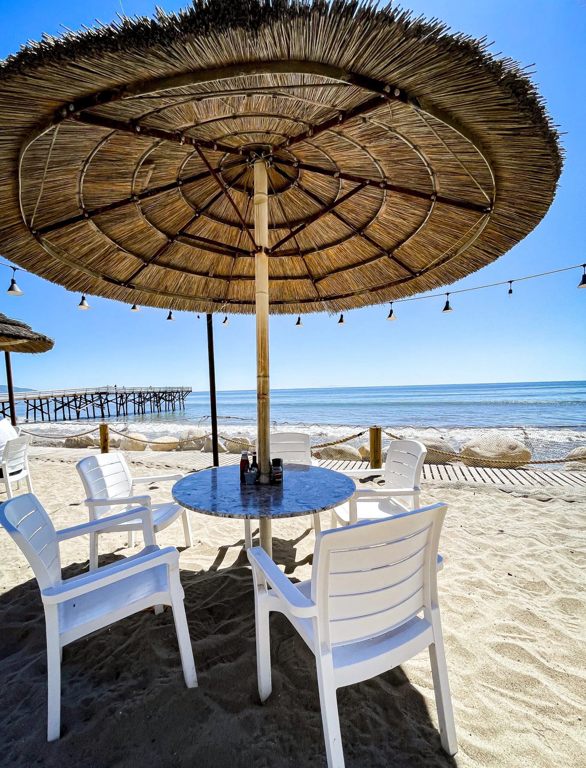 View of Paradise Cove Beach in Malibu, California, a relaxing day trip getaway option